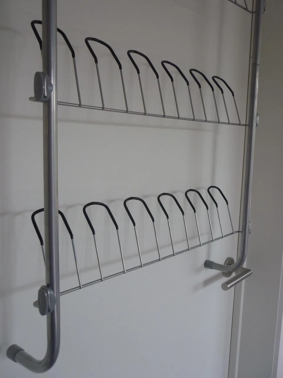 Zapatero de aluminio para puerta, estante para colgar zapatos, modelo de puerta para 12 pares de zapatos – photo 2